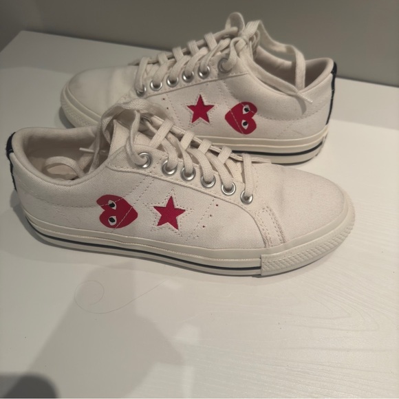 Converse x Comme des Gar ons PLAY One Star/Heart Size Ladies  7 Men’s 5.5 - Picture 1 of 7